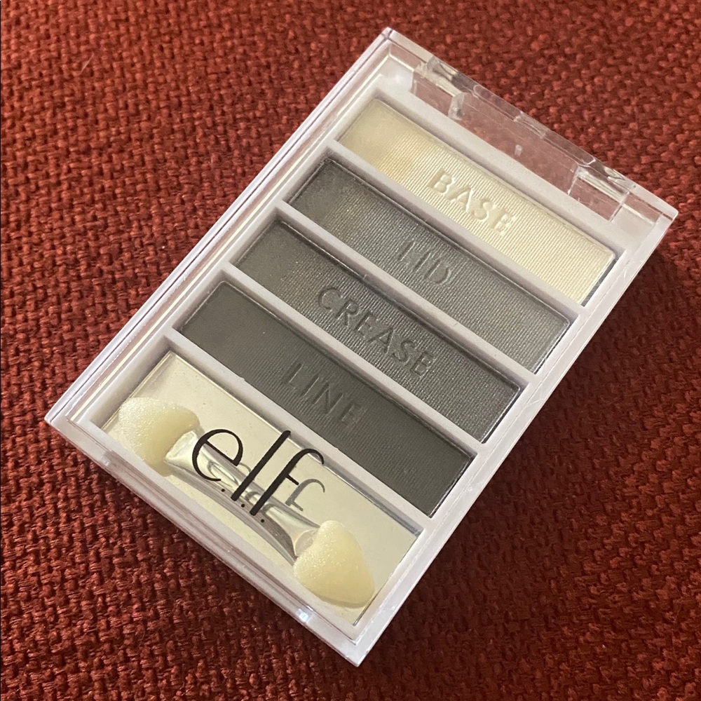 🍀 3 for $15 ELF “Smoky” EYESHADOW PALETTE 21626
